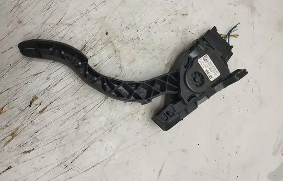 Volvo V70 Accelerator throttle pedal 6G929F836AD 6PV00922000 C95YE04