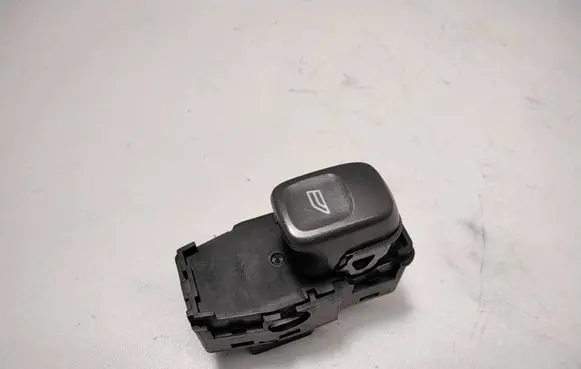 Volvo V70 Electric window control switch 9472275 00W045
