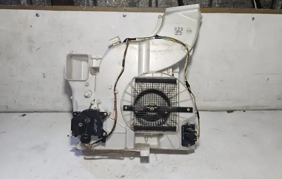 Mitsubishi Pajero Interior heater climate box assembly 1163008163 0637007390