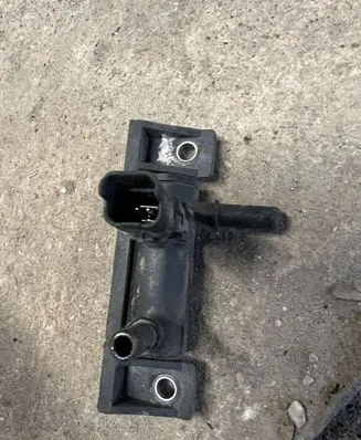 Peugeot 607 Fuel pressure sensor 9637705080 963770508