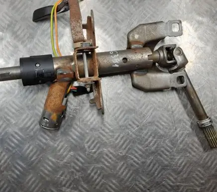 Peugeot 206 Steering wheel axle 938971005 16C5AZ1
