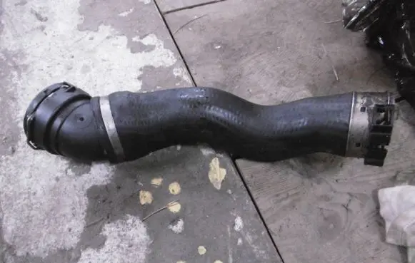 BMW 5 E60 E61 Intercooler hose/pipe 7803747 112794