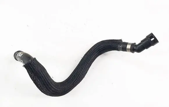 Engine coolant pipe/hose