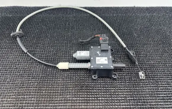 Peugeot 3008 I Hand brake/parking brake motor A2C53379975