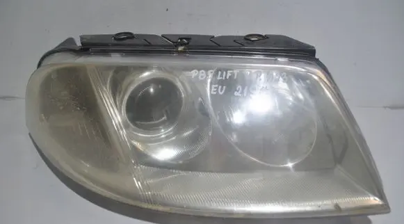 Volkswagen PASSAT B5.5 Headlight/headlamp