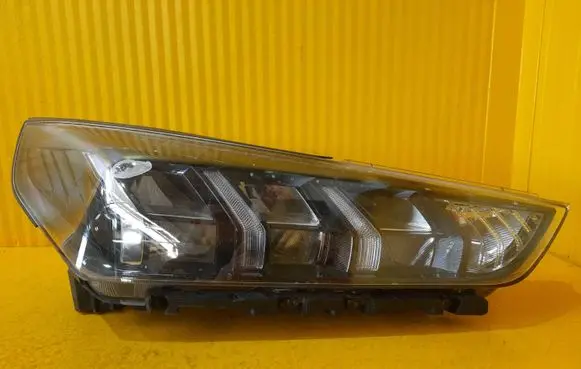 Hyundai Ioniq Headlight/headlamp 92102G2