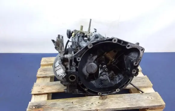 Manual 6 speed gearbox