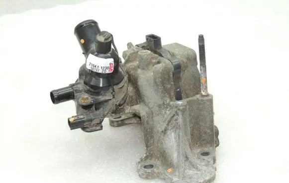 Toyota Yaris XP210 Water pump 1603215190