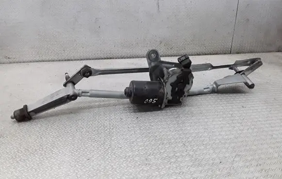 Volvo S60 Front wiper linkage and motor 09151848