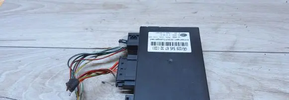 Mercedes-Benz C W203 Tow bar relay 0295456732