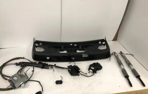 BMW 5 F10 F11 Tailgate hydraulic set 7207038