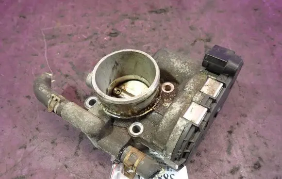 Opel Corsa D Throttle body valve 