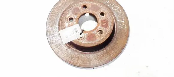 Volvo V50 Rear brake disc neventiliuojamas