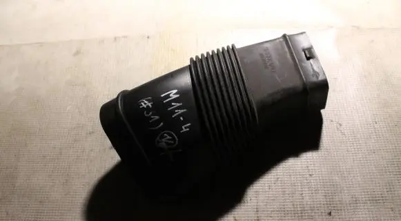 Volvo S60 Air intake hose/pipe 7036844030671772
