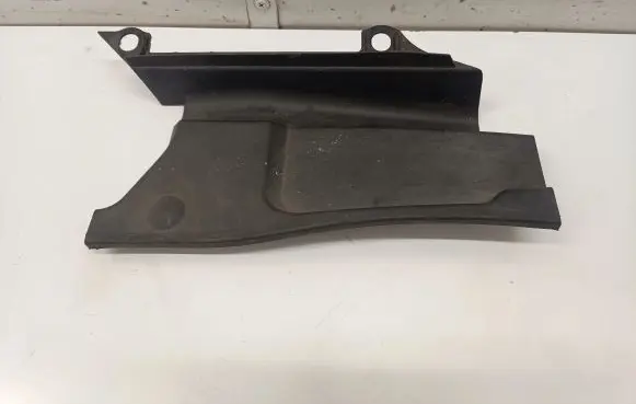 Audi TT TTS RS Mk3 8S Fender end trim 8S0821944A
