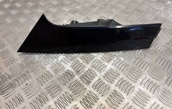 Nissan X-Trail T32 Rear/tail light trim molding 960334CE0A