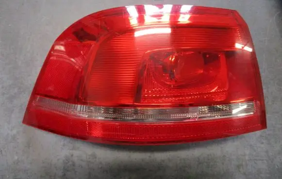 Volkswagen PASSAT B7 Rear/tail lights 3AF945095C E12990 605001