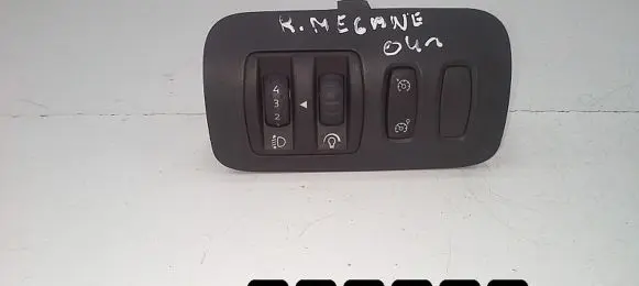 Renault Megane II Headlight level height control switch 88020001