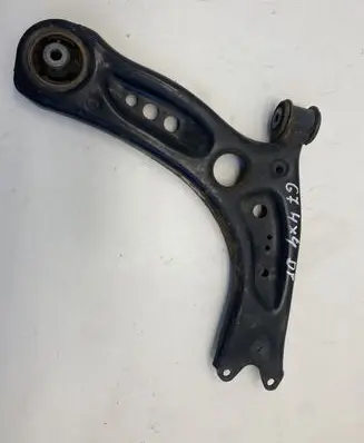 Volkswagen Golf VII Front lower control arm/wishbone 5Q0407152J