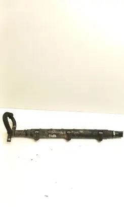 Volvo XC90 Fuel main line pipe 30622085 0445215015