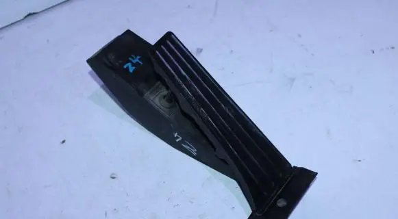 BMW Z4 E85 E86 Accelerator throttle pedal 35416762327 25916010 MANY