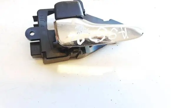 Mitsubishi Lancer X Rear door interior handle mn105359