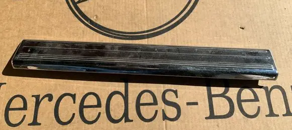 Mercedes-Benz S W220 Front sill trim cover A2206805535