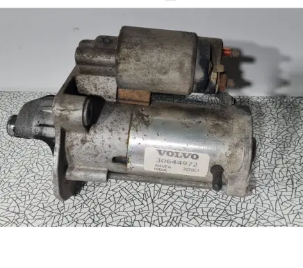 Volvo V40 Starter motor 30644972