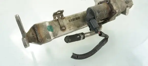 Volvo XC70 EGR valve cooler 30637142
