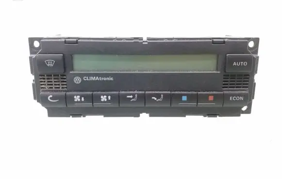 Volkswagen PASSAT B5 Climate control unit