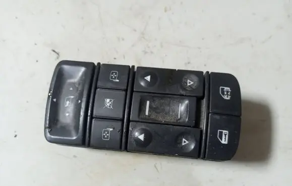 Opel Vectra C Electric window control switch 13224059