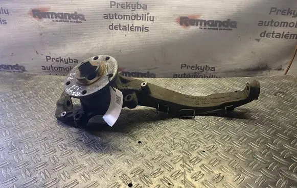Audi Q7 4L Front wheel hub 7L0407258