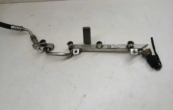 Volkswagen PASSAT B6 Fuel main line pipe 03C133317A 03C133317
