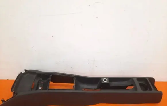 Skoda Fabia Mk1 (6Y) Center console 