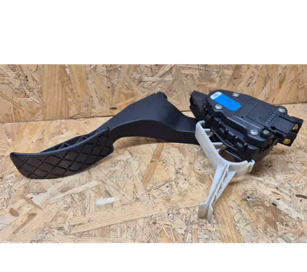Audi A3 S3 8L Accelerator throttle pedal 1J1723503H 6PV00777000