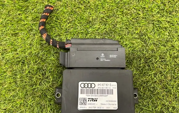 Audi A8 S8 D4 4H Hand brake control module 4H0907801E 32620251 4H0907801A