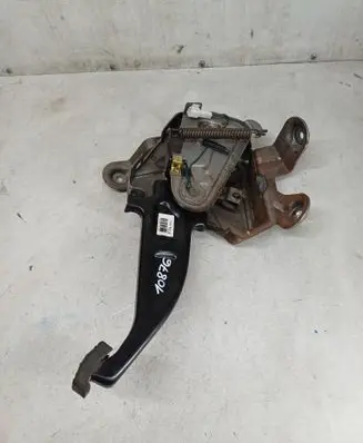 Handbrake/parking brake lever assembly