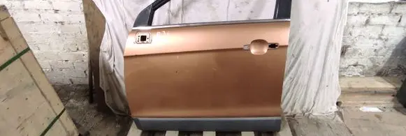 Chevrolet Captiva Front door 94U