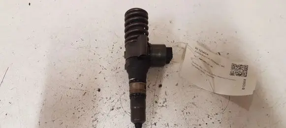 Volkswagen Golf V Fuel injector 03G130073G