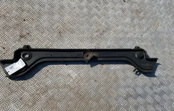Radiator support slam panel bracket