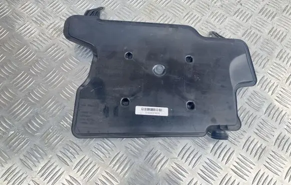 BMW 1 F40 Intake resonator 8580236