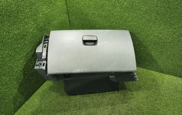 Renault Trafic III (X82) Glove box 681084578R 681084723R 93868005