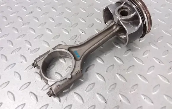 Volkswagen Tiguan Piston with connecting rod 06L107065AN 06H198401C 06K198401F