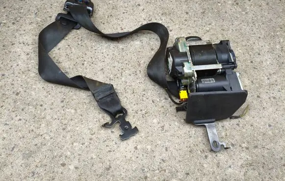 Volvo XC90 Front seatbelt 629374700G