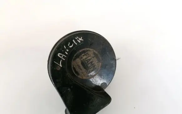 Alfa Romeo 147 Horn signal e335717
