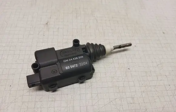 Opel Vectra C Central locking motor 24438209 605472