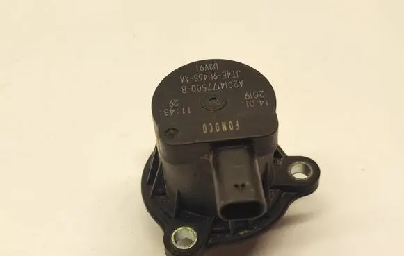 Ford Mustang VI Engine mount vacuum valve JT4E9U465AA