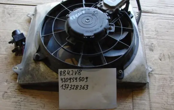 Audi R8 42 Electric radiator cooling fan 420959509