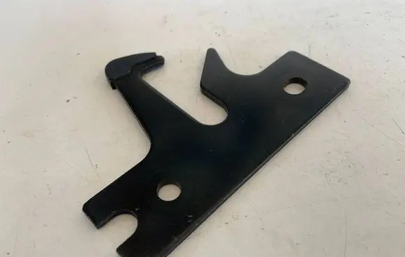 Audi A6 S6 C7 4G Engine bonnet/hood lock/latch loop/hook 4G0823485