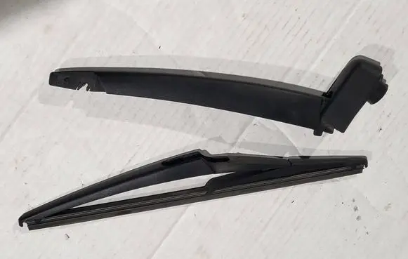 Opel Corsa F Rear wiper blade arm 80011247